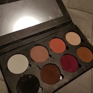 SUVA Beauty - Neutral Necessity palette